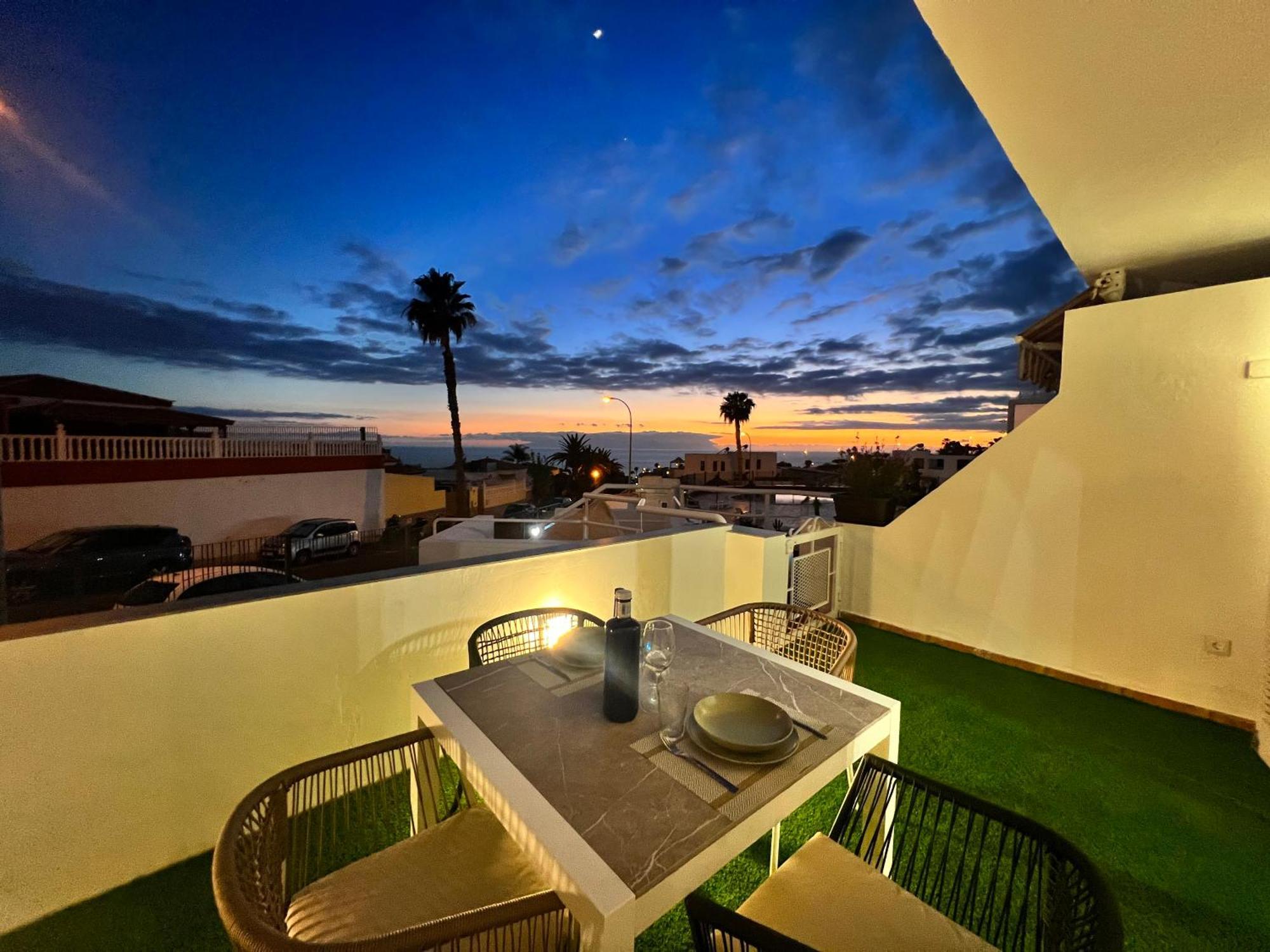 Paulmarie Apartment In Colina Blanca アデヘ エクステリア 写真