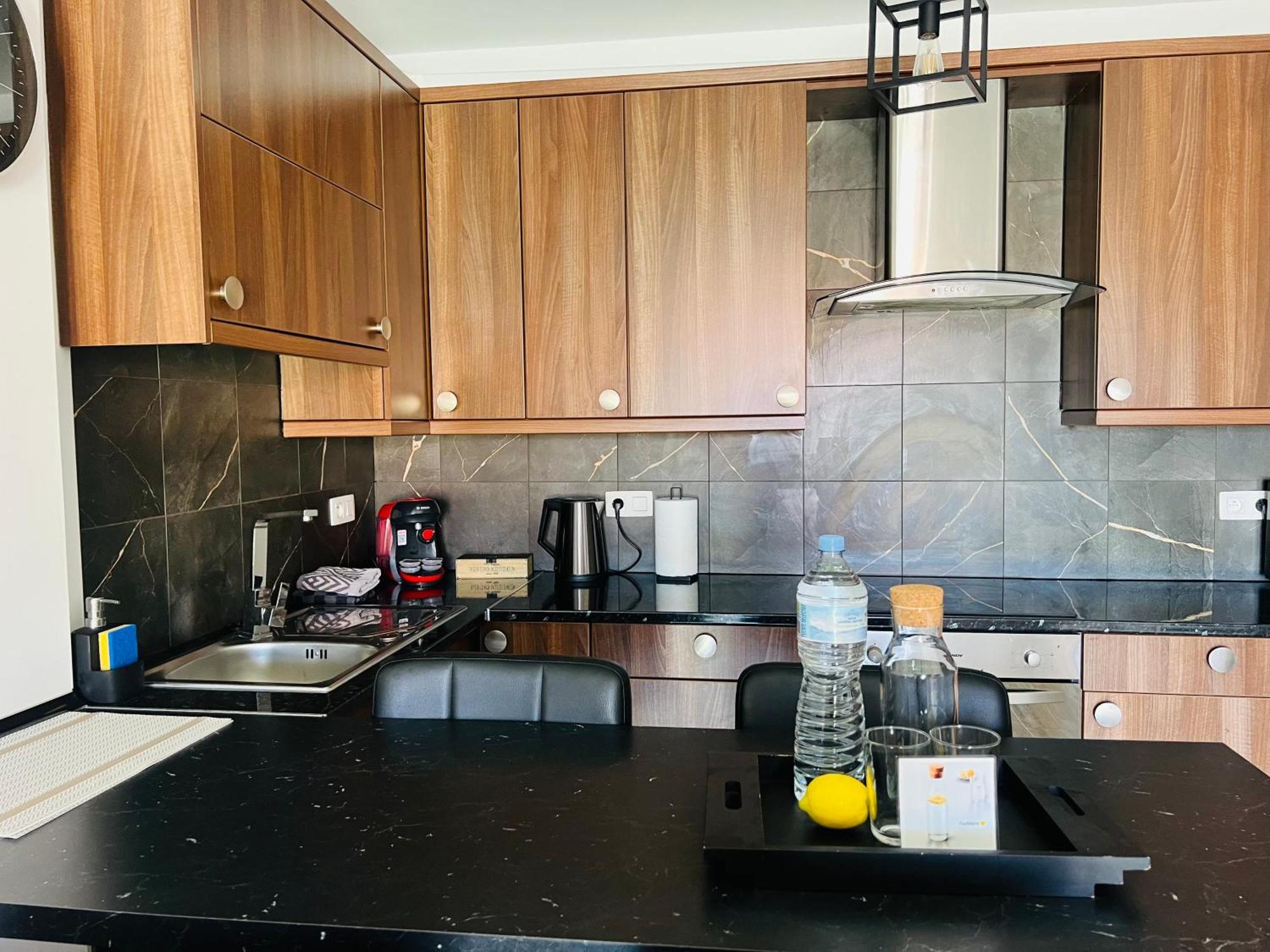 Paulmarie Apartment In Colina Blanca アデヘ エクステリア 写真