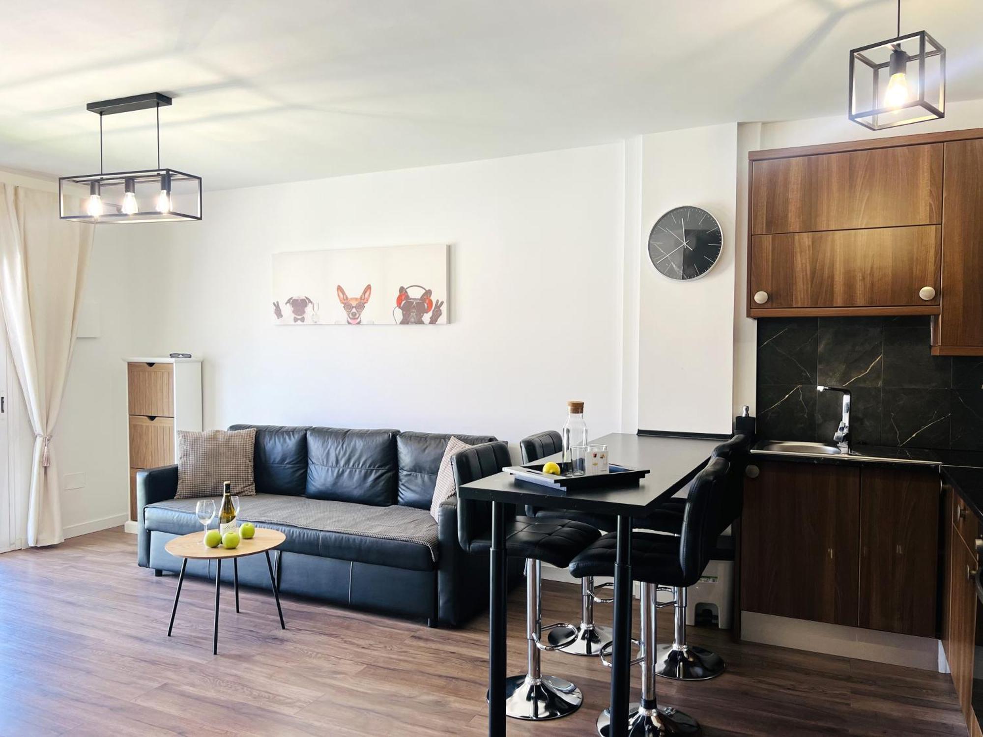 Paulmarie Apartment In Colina Blanca アデヘ エクステリア 写真
